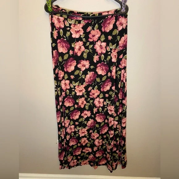 AMERICAN EAGLE floral print wrap skirt - Picture 3 of 5